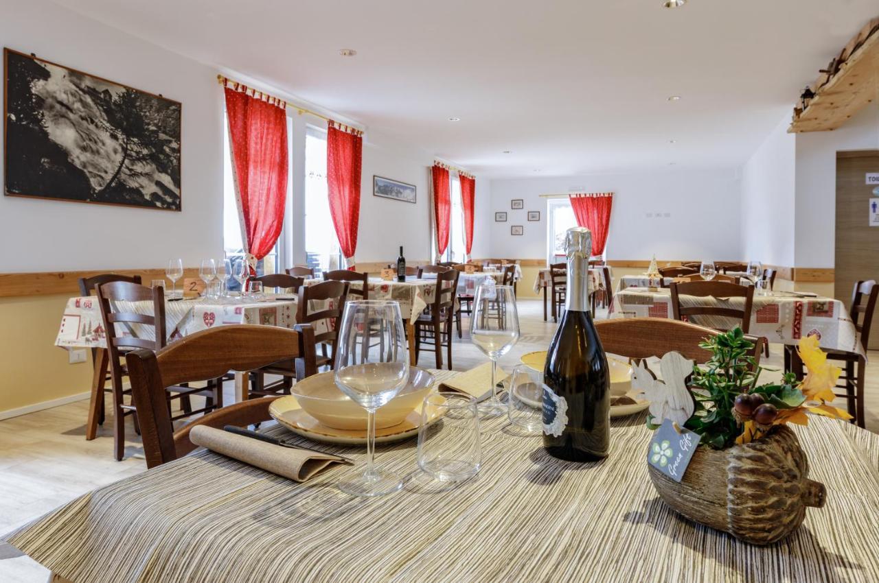 Albergo Ristorante Le Alpi La Frua 외부 사진